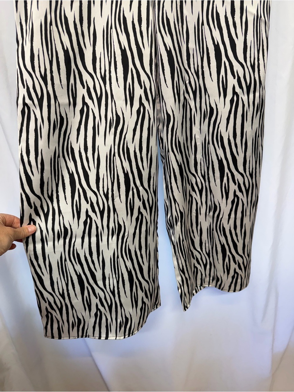 Renee C USA Large Black White Zebra Print Wide Leg Palazzo Pull On Pants - Picture 7 of 12